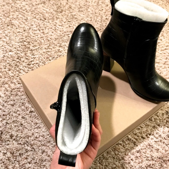 Finery Colwick Leather Ankle Boot - Picture 7 of 7